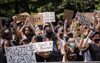 «Боятся за свою безопасность» — Поляки начали организовывать «прогулки» в приграничные с Беларусью леса. Зачем?