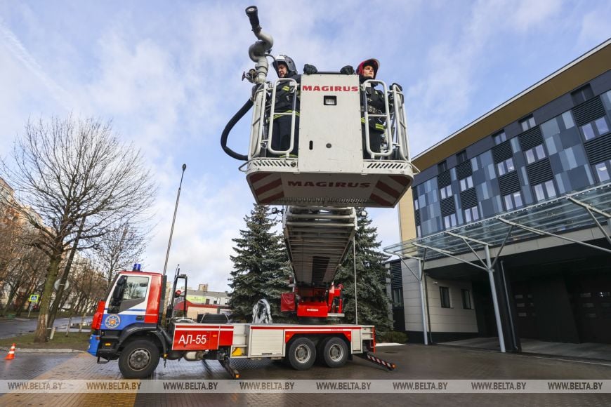«Тушение пожара может занимать от пары минут до нескольких часов». Работники МЧС из Бреста рассказали о своей службе