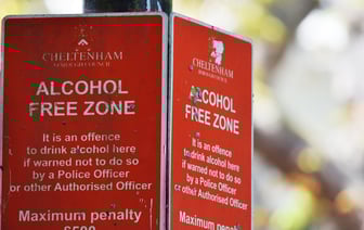 Из-за ограничений в Казахстане россияне оформляют карты в других странах Центральной Азии