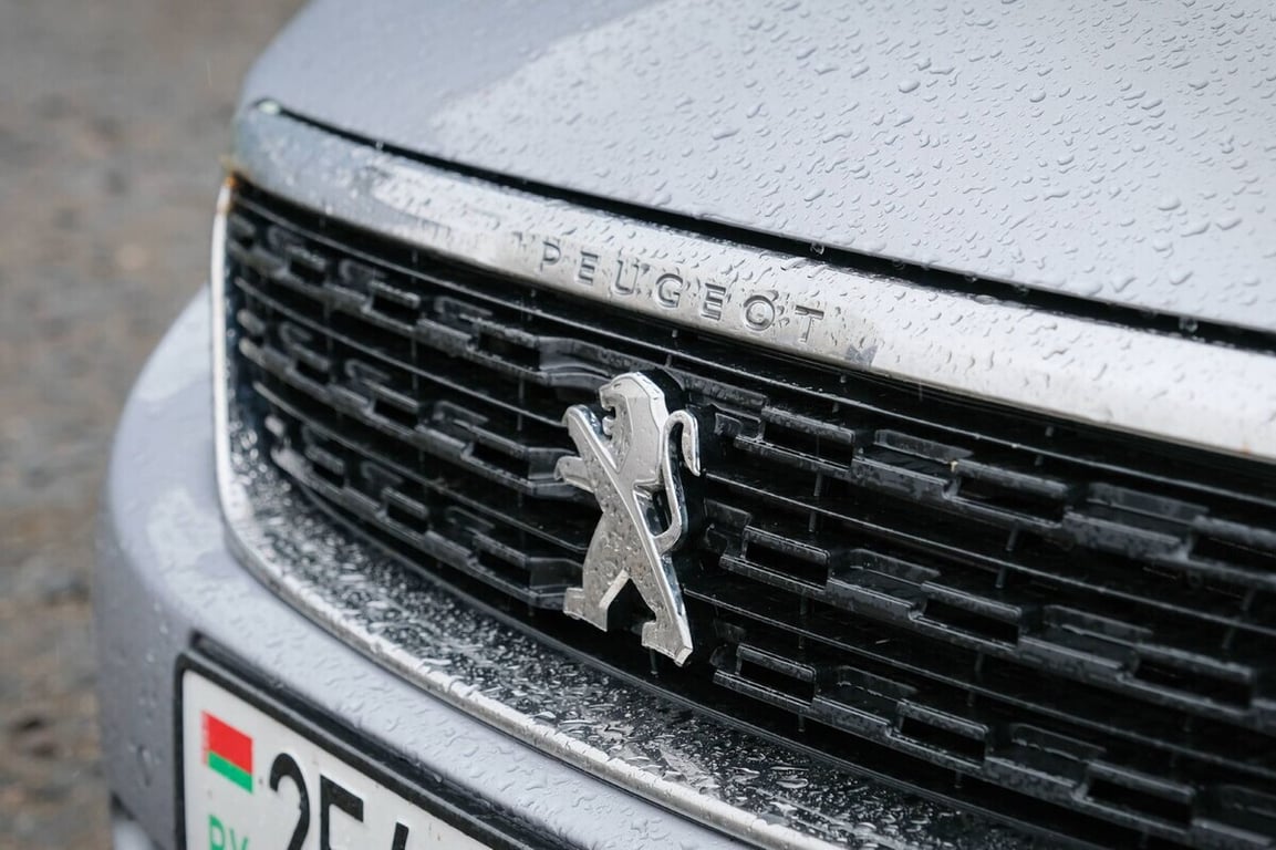 Белорус купил Peugeot 308 из Европы и обслужил по полной