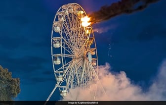 На летнем фестивале в Германии загорелось колесо обозрения, в результате чего пострадали 30 человек.