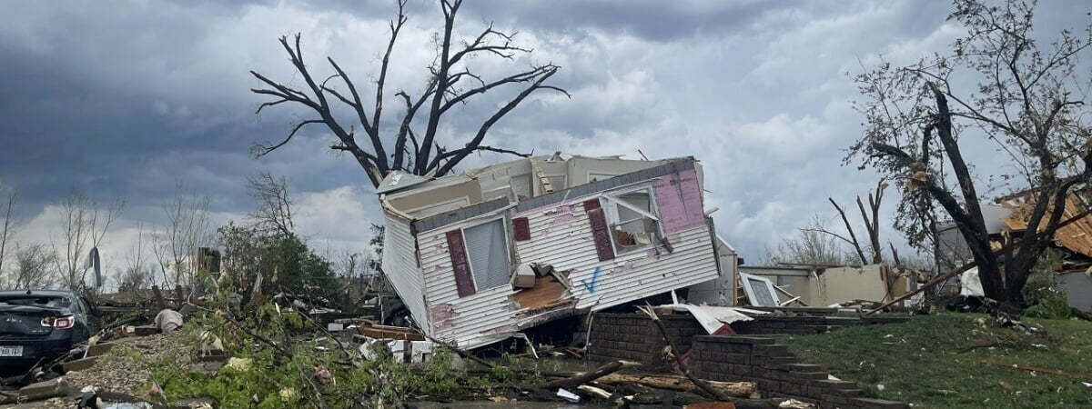 Разрушительные торнадо в США