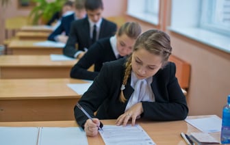 Русский, математика, а третий — какой? В Беларуси продолжается регистрация на репетицию централизованного экзамена