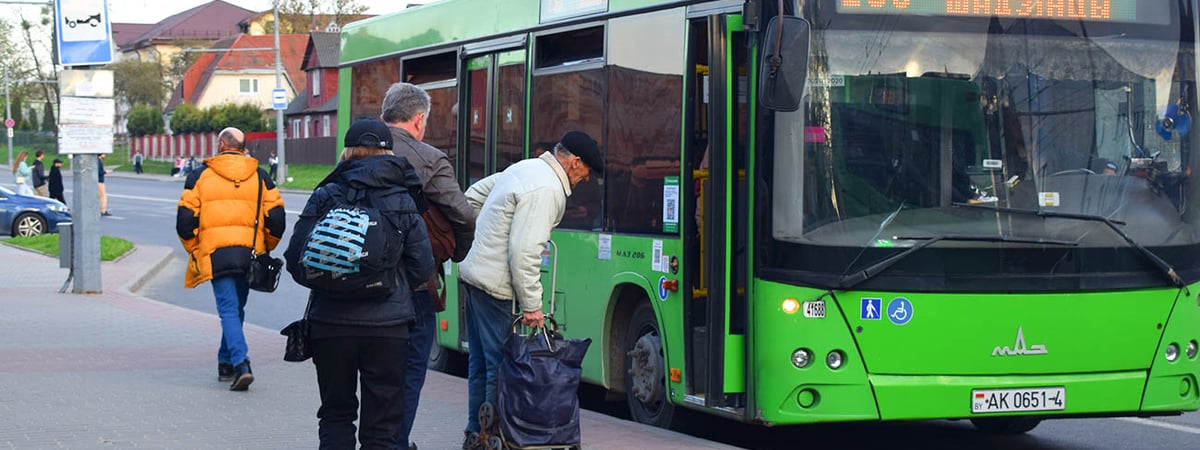 Пора ехать на огород — расписание дачных автобусов