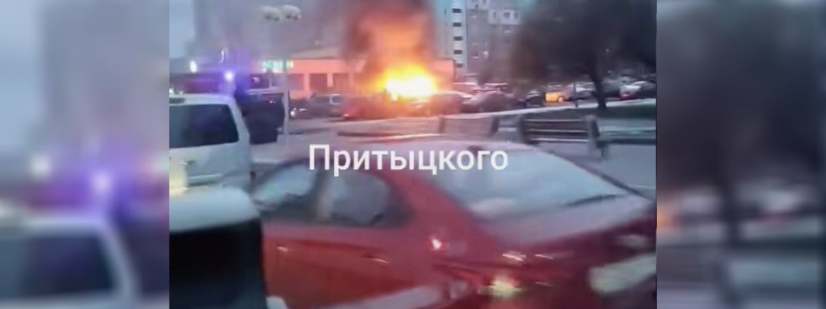 «Что с улицей Притыцкого происходит?» — В Минске загорелась машина — Видео