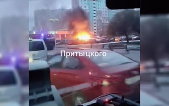 «Что с улицей Притыцкого происходит?» — В Минске загорелась машина — Видео