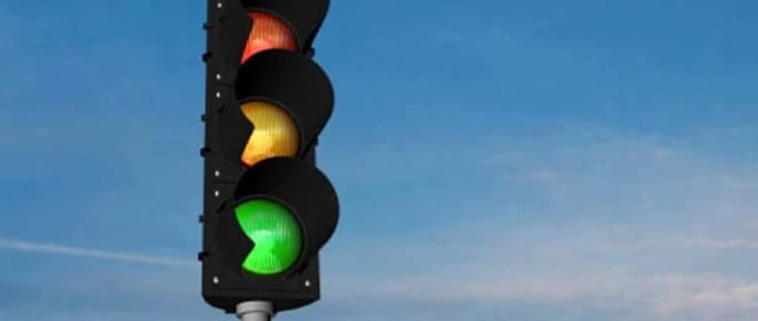 Почему светофоры могут получить новый цвет для автономных транспортных средств