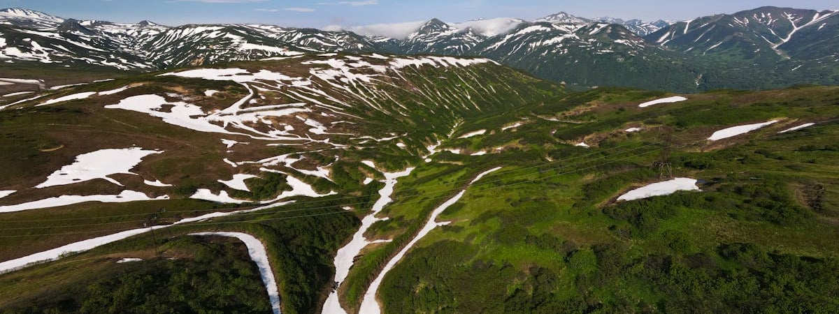 КНДР в 2024 году направила в Россию тысячи рабочих