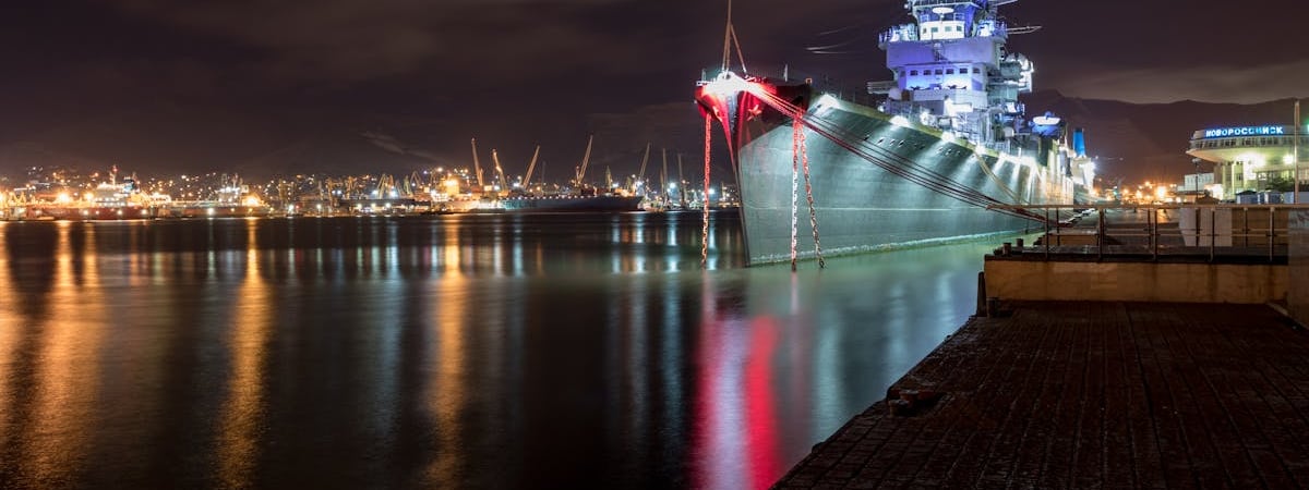 На аэродроме в РФ уничтожили самолет Ту-134