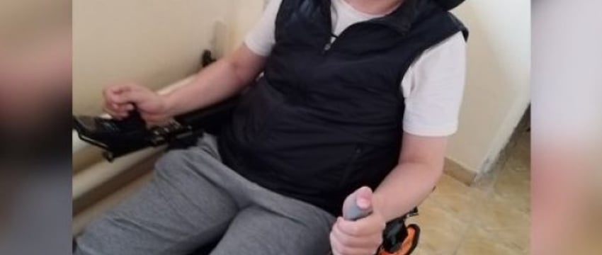 С помощью неравнодушных людей житель Белоозерска приобрел инвалидную коляску за 14 000 рублей