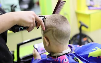 Что будет, если парикмахер повредит родинку? Суд в Могилёве вынес решение