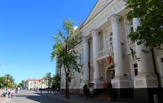 Зимний сад, сеновал и каменный колодец — история дворца Максимовича в центре Гродно