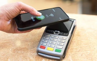 Ещё один белорусский банк ввёл оплату телефоном для держателей карточек «Белкарт»