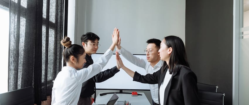 Илон Маск подал в суд на создателей ChatGPT, обвинив их в “предательстве идеалов”