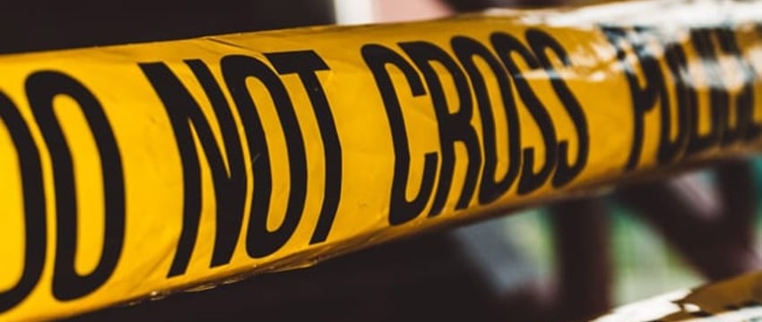 После схода пассажирского поезда с рельсов в России возможно пострадало 100 человек: отчет