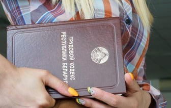 Девушку уволили по ее требованию, но не выплатили компенсацию. Заплатили еще 5400 рублей