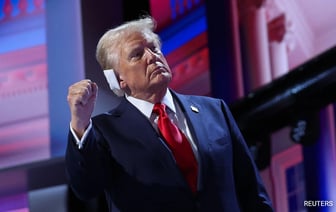 Дональд Трамп планирует прекратить проведение митингов на открытом воздухе после стрельбы: отчет