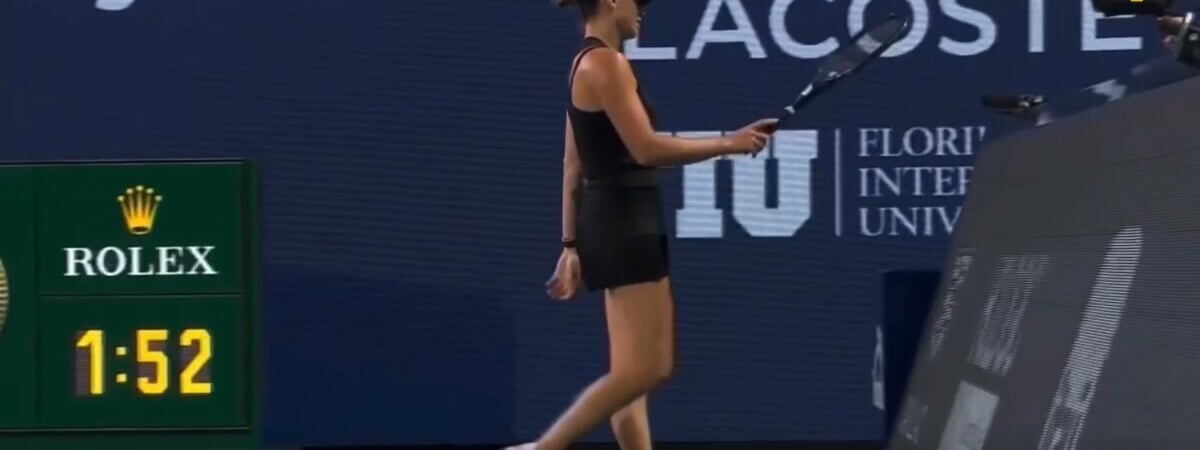 «Иди ты…» — Соболенко обматерила судью во время матча с украинкой — Видео