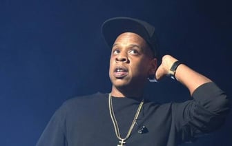 Рэпер Jay-Z обвинили в изнасиловании 13-летней девочки
