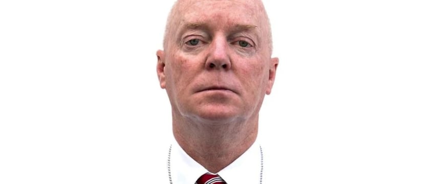 Дуг Миллс: фотограф, запечатлевший пулю, попавшую в ухо Трампу