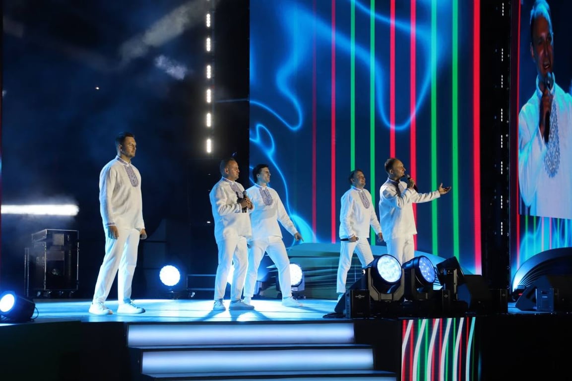 Видео праздничного фейерверка в Ивацевичах