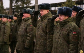 Лукашенко исключил из положения о задачах Минобороны пункт о защите «суверенитета, независимости, территориальной целостности» страны