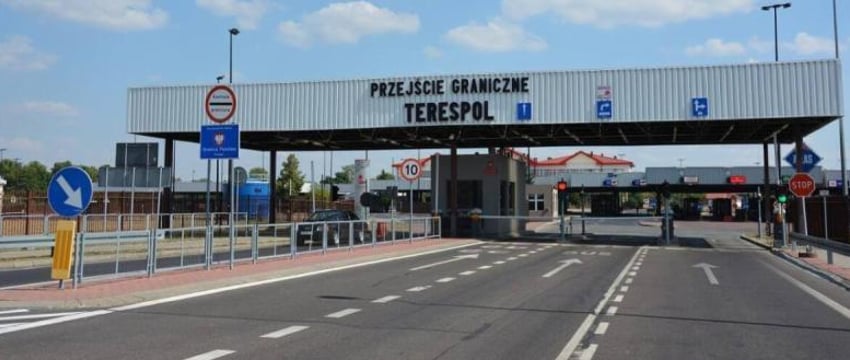 Польша разворачивает на границе въезжающих из Беларуси на чужом авто