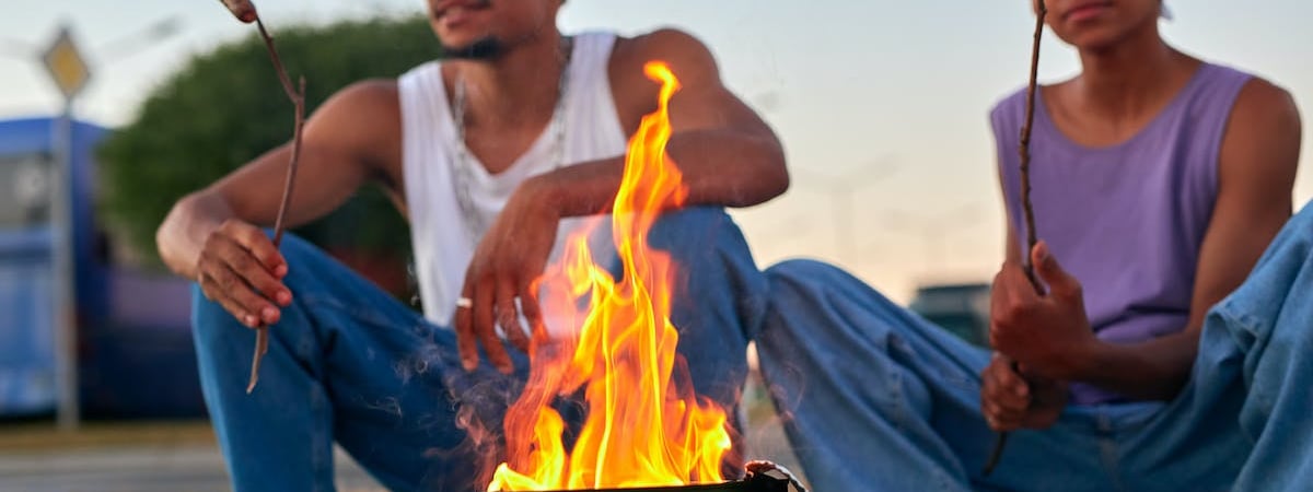 В Минске загорелось общежитие на улице Кропоткина; спасатели эвакуировали 150 человек