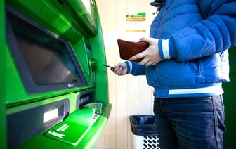 Спишут 500 рублей? Один из крупных банков Беларуси объявил об изменении комиссий за обслуживание счетов