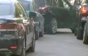 Кумовство тоже увеличивает время ожидания на границе?