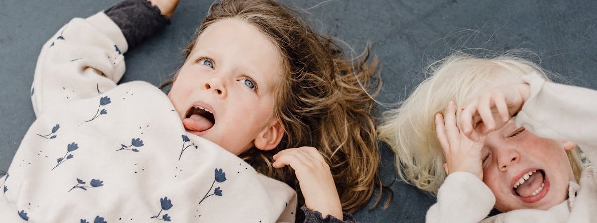 Минчанку арестовали на 14 суток за вывешенный в окне бчб‑флаг