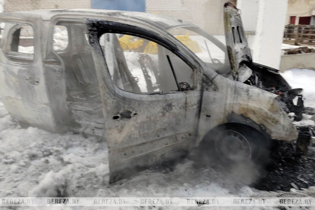 В Березе сгорел автомобиль