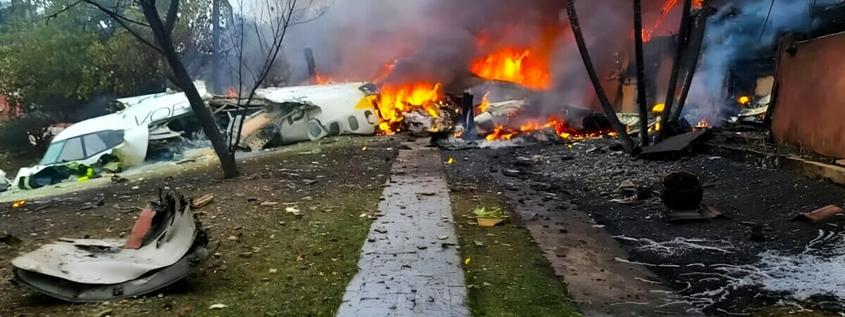 В Сети появилось видео крушения самолёта в Бразилии — 62 человека погибли — Видео