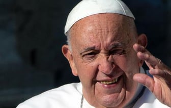 Папа римский попросил священников говорить короче, чтобы верующие не засыпали