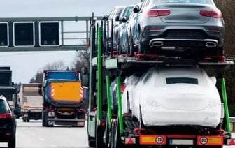 Польша не пропускает: как в Беларусь сейчас ввозят авто из Европы