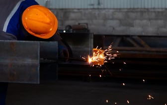 Россия для обхода санкций начала перегружать газ в море по схеме "борт-в-борт"