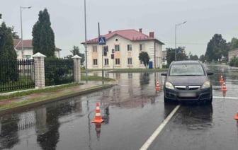 Легковушка сбила двух женщин на переходе в Ганцевичах