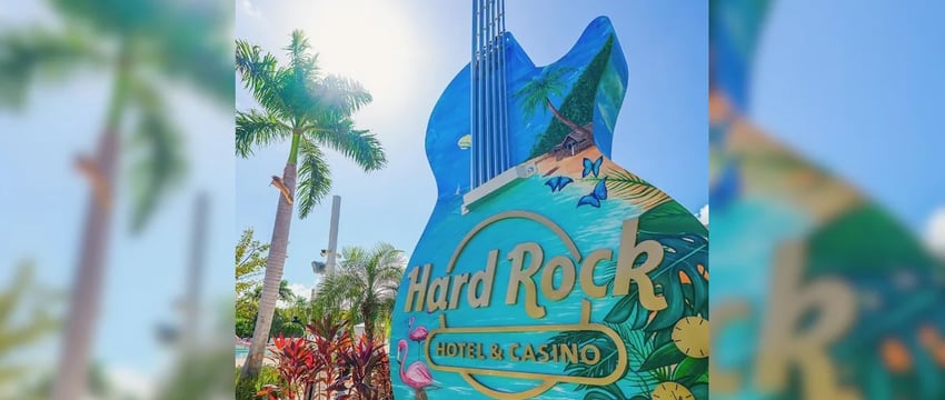 Американка упала с гольфкара и подала в суд на отель Hard Rock на 4 миллиона