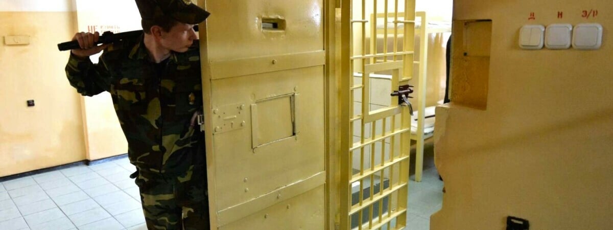 Лукашенко предложил смягчить наказание по 65 статьям УК. Кого посоветовал не сажать?