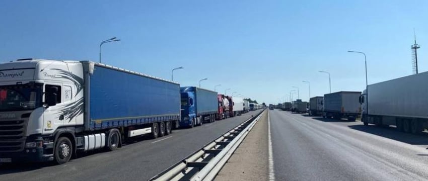 Польша не пускает в страну фуры через пункт пропуска «Козловичи»