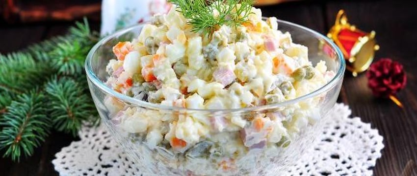 Оливье — самый популярный новогодний салат у россиян