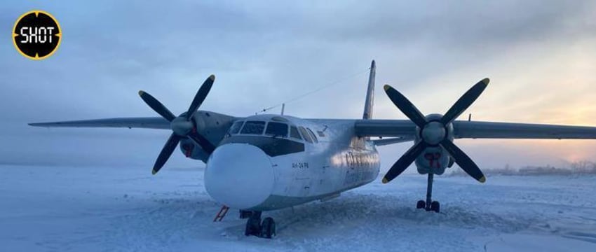 Самолет промахнулся и экстренно сел на замерзшую реку в Якутии