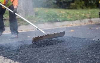 Стало известно, в какой области Беларуси самые плохие дороги