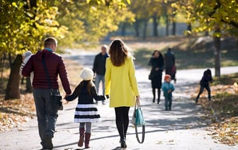 Белорусам в ноябре пообещали 4 выходных подряд. В Минтруда рассказали, сколько и на какие даты будут переносы?