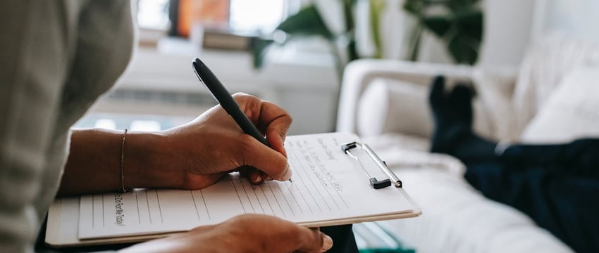 В здании сельсовета на Закарпатье депутат взорвал гранаты: 26 раненых