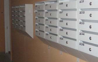 «От взрыва жену разорвало на десятки кусков»‎. Минчанам разбрасывают «газеты» с жуткими историями