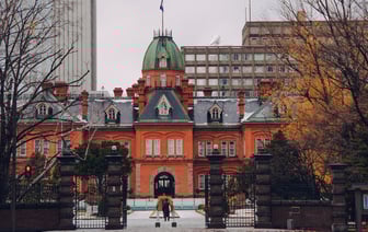 Правительство Японии просит США не облагать японские сталь и алюминий пошлинами