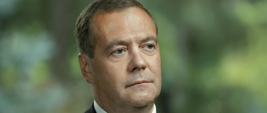 Медведев жестко отреагировал на смерть пилота, угнавшего Ми-8 в Украину