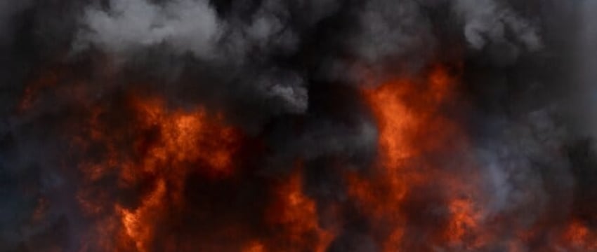 Пожар вспыхнул в Китайском Торговом Центре, люди оказались заблокированными внутри: отчет