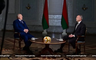 «Это поведение мелкого уголовника, которого нужно брать за шкирку». Армянский политолог о Лукашенко и его высказываниях